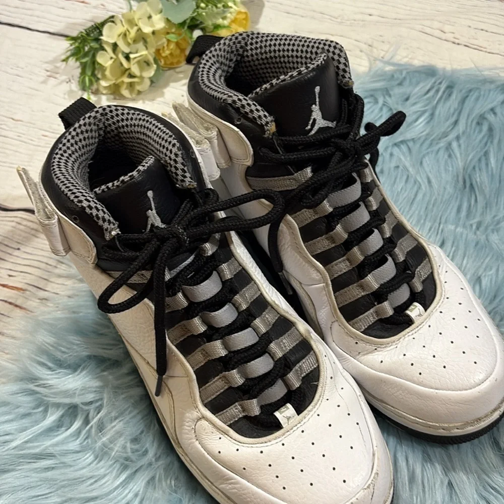 Jordan Fusion 10 Cement 2010 Lace Up White Basketball Sneakers
